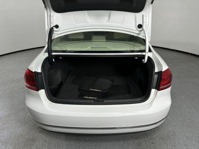 2012 Volkswagen Passat TDI SE w/Sunroof/Nav