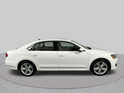 2012 Volkswagen Passat TDI SE w/Sunroof/Nav