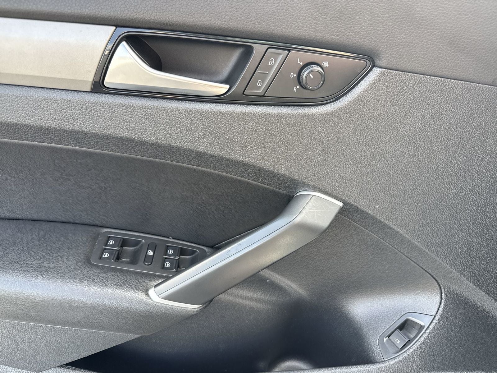 2020 Volkswagen Passat 2.0T SE