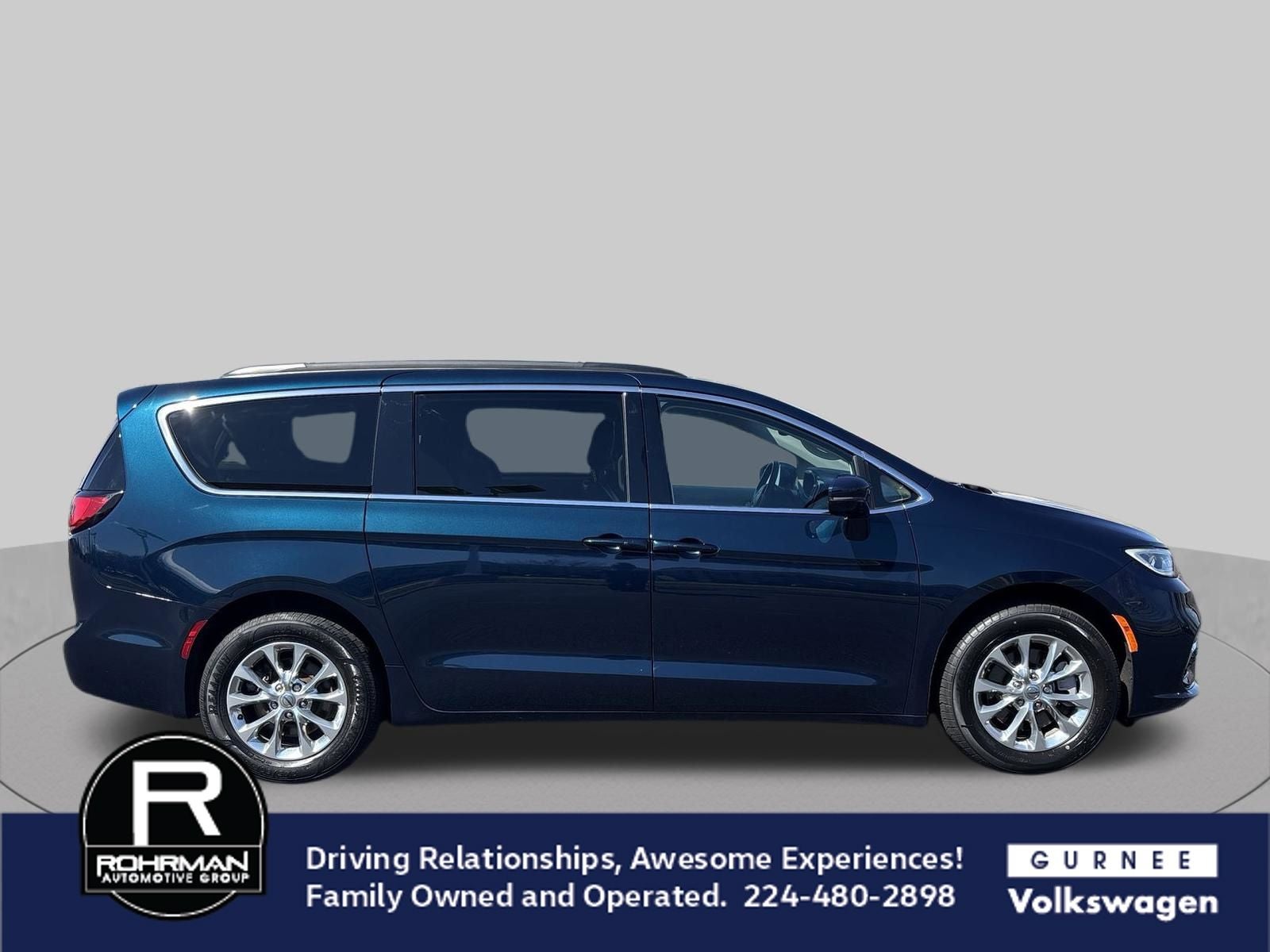 2022 Chrysler Pacifica Touring L