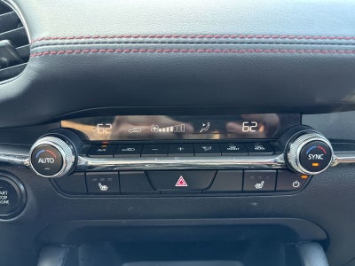 2024 Mazda Mazda3 2.5 S Carbon Edition Base