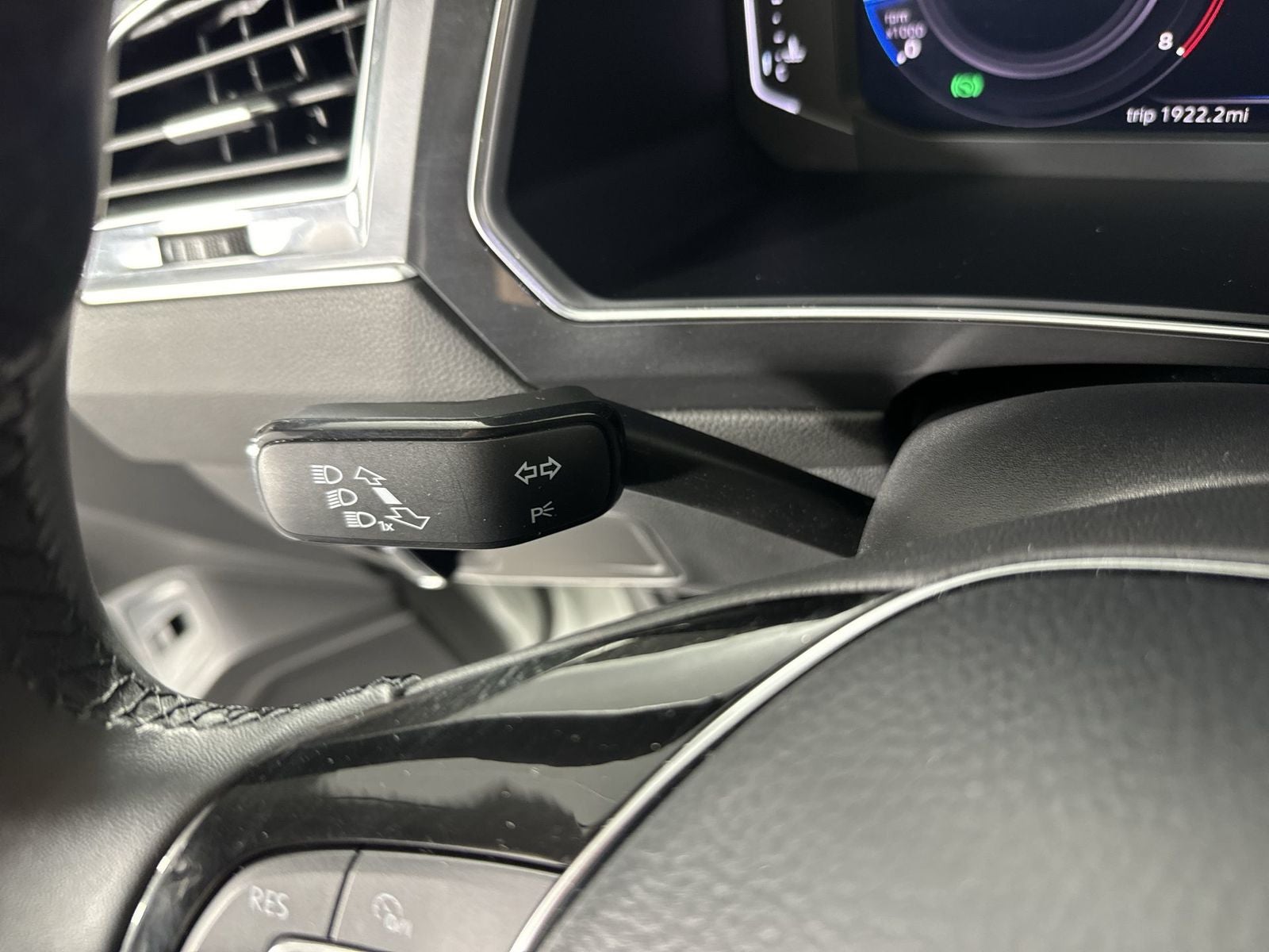 2020 Volkswagen Tiguan 2.0T SEL 4Motion