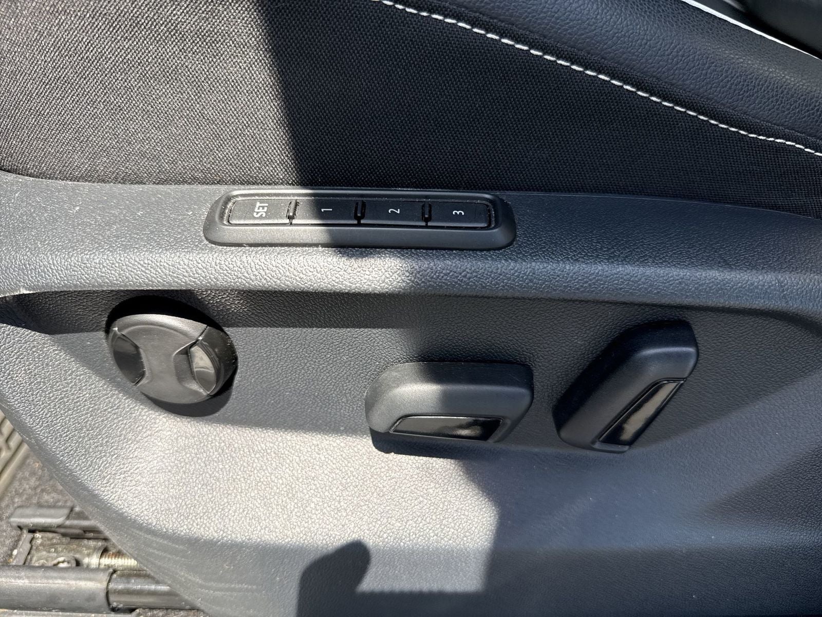 2024 Volkswagen Tiguan 2.0T SEL R-Line