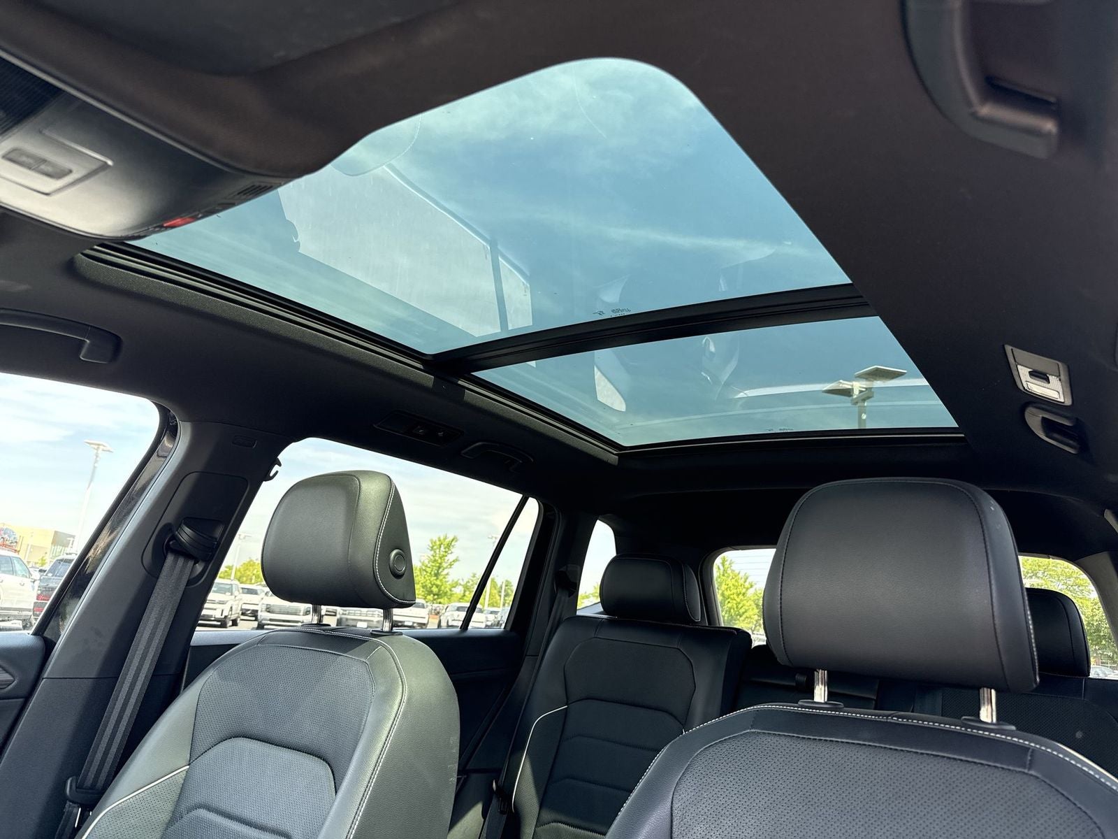 2024 Volkswagen Tiguan 2.0T SEL R-Line