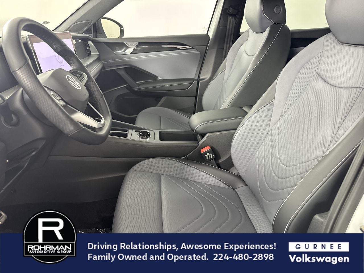 2026 Volkswagen Tiguan 2.0T SE R-Line Black