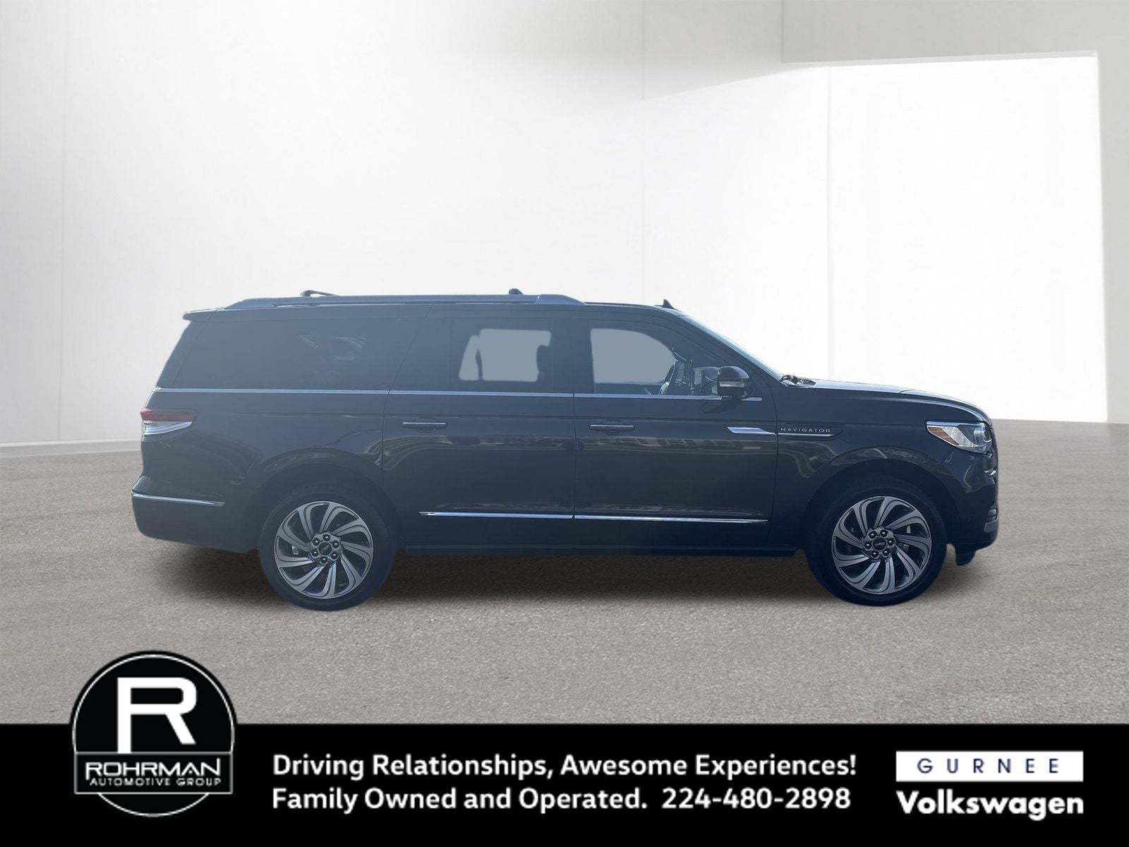 2023 Lincoln Navigator L Reserve