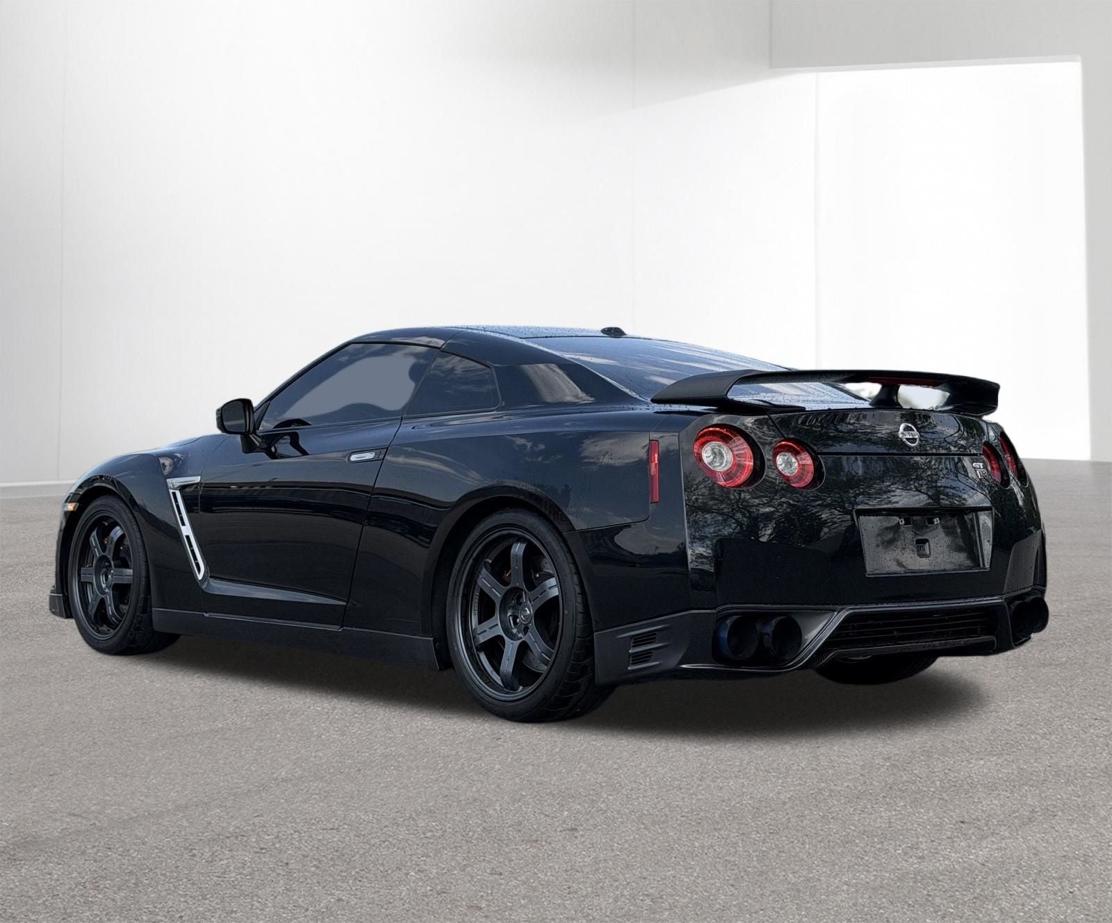 2015 Nissan GT-R Black Edition