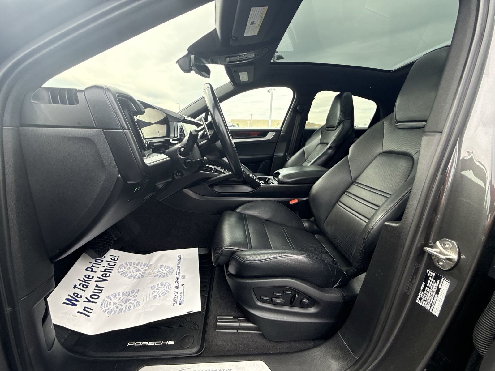 2024 Porsche Cayenne Coupe Base