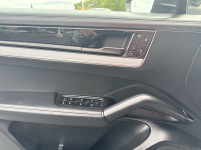 2024 Porsche Cayenne Coupe Base