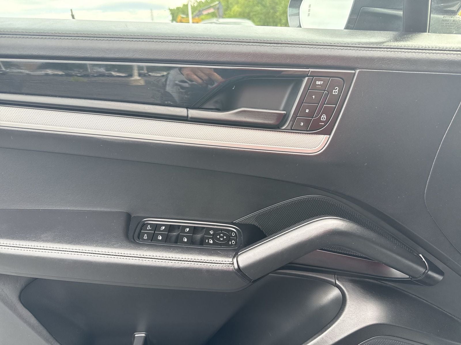 2024 Porsche Cayenne Coupe Base