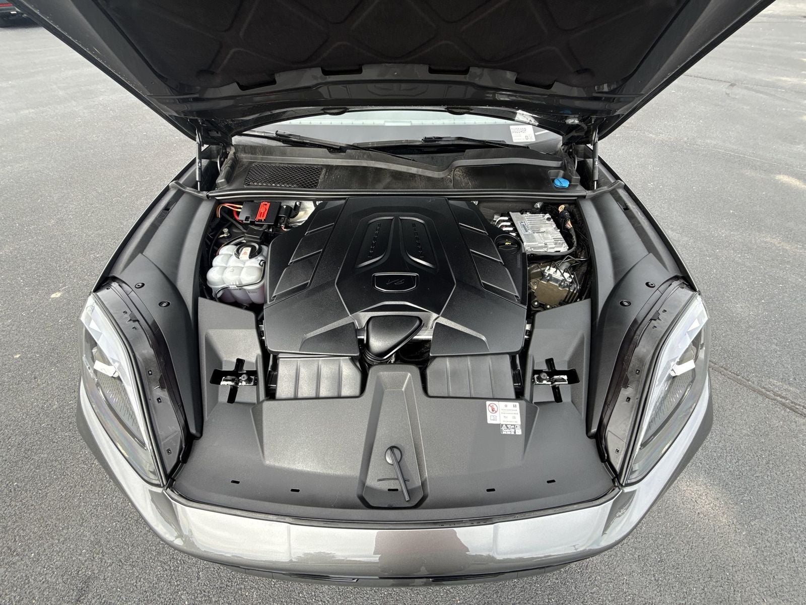 2024 Porsche Cayenne Coupe Base