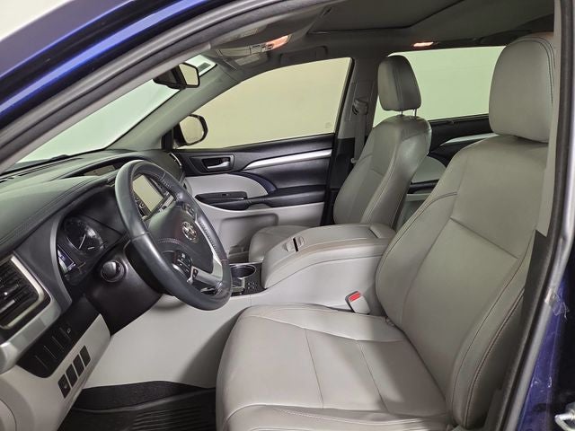 2016 Toyota Highlander XLE V6
