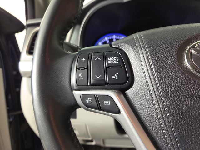 2016 Toyota Highlander XLE V6