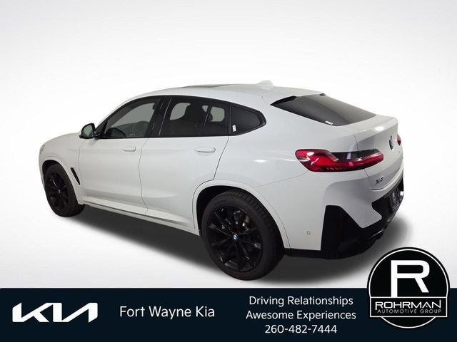 2024 BMW X4 xDrive30i