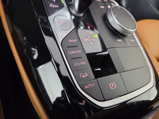 2024 BMW X4 xDrive30i