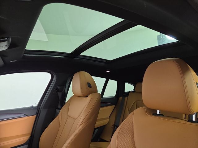 2024 BMW X4 xDrive30i