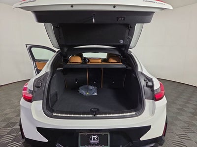 2024 BMW X4 xDrive30i
