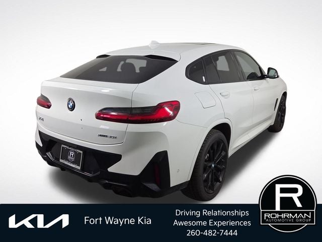 2024 BMW X4 xDrive30i