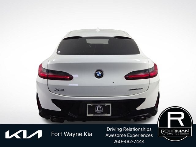 2024 BMW X4 xDrive30i