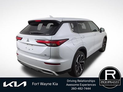 2024 Mitsubishi Outlander SE