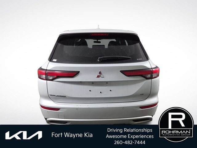 2024 Mitsubishi Outlander SE