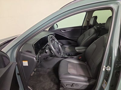 2023 Kia Niro EX Touring