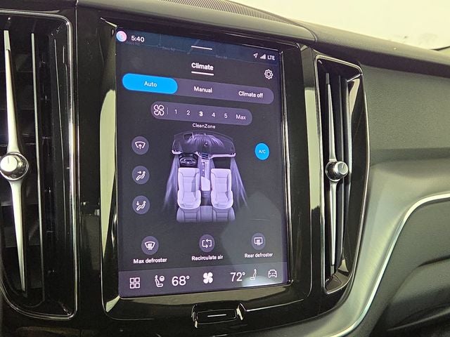 2025 Volvo XC60 B5 Core