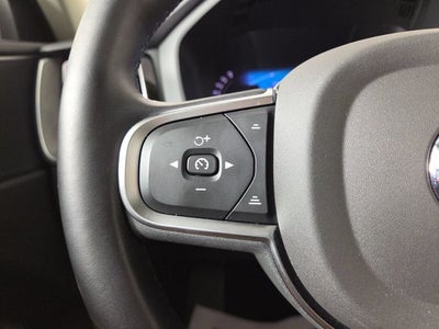 2025 Volvo XC60 B5 Core