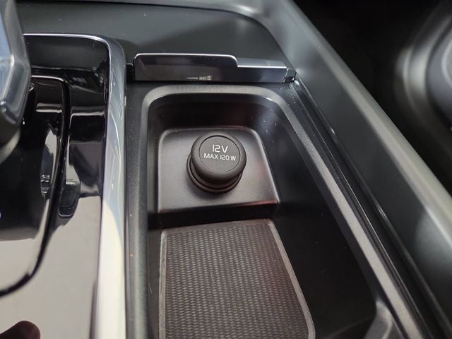 2025 Volvo XC60 B5 Core