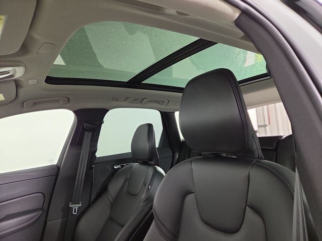 2025 Volvo XC60 B5 Core