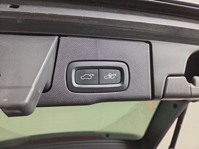 2025 Volvo XC60 B5 Core