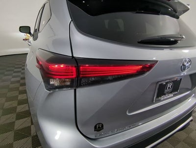 2023 Toyota Highlander XSE