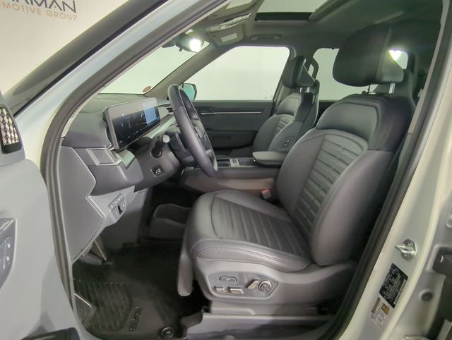 2024 Kia EV9 Land