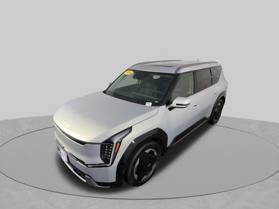 2024 Kia EV9 Land