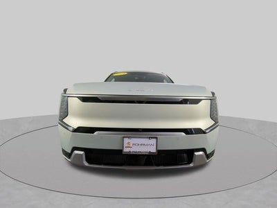 2024 Kia EV9 Land