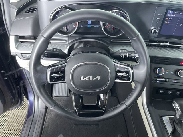 2022 Kia Carnival LXS