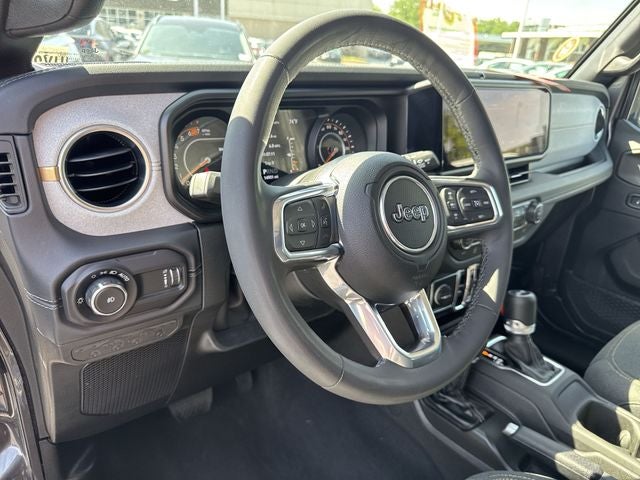 2025 Jeep Wrangler Sahara