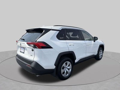 2020 Toyota RAV4 LE