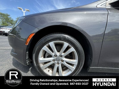 2017 Chrysler 200 LX