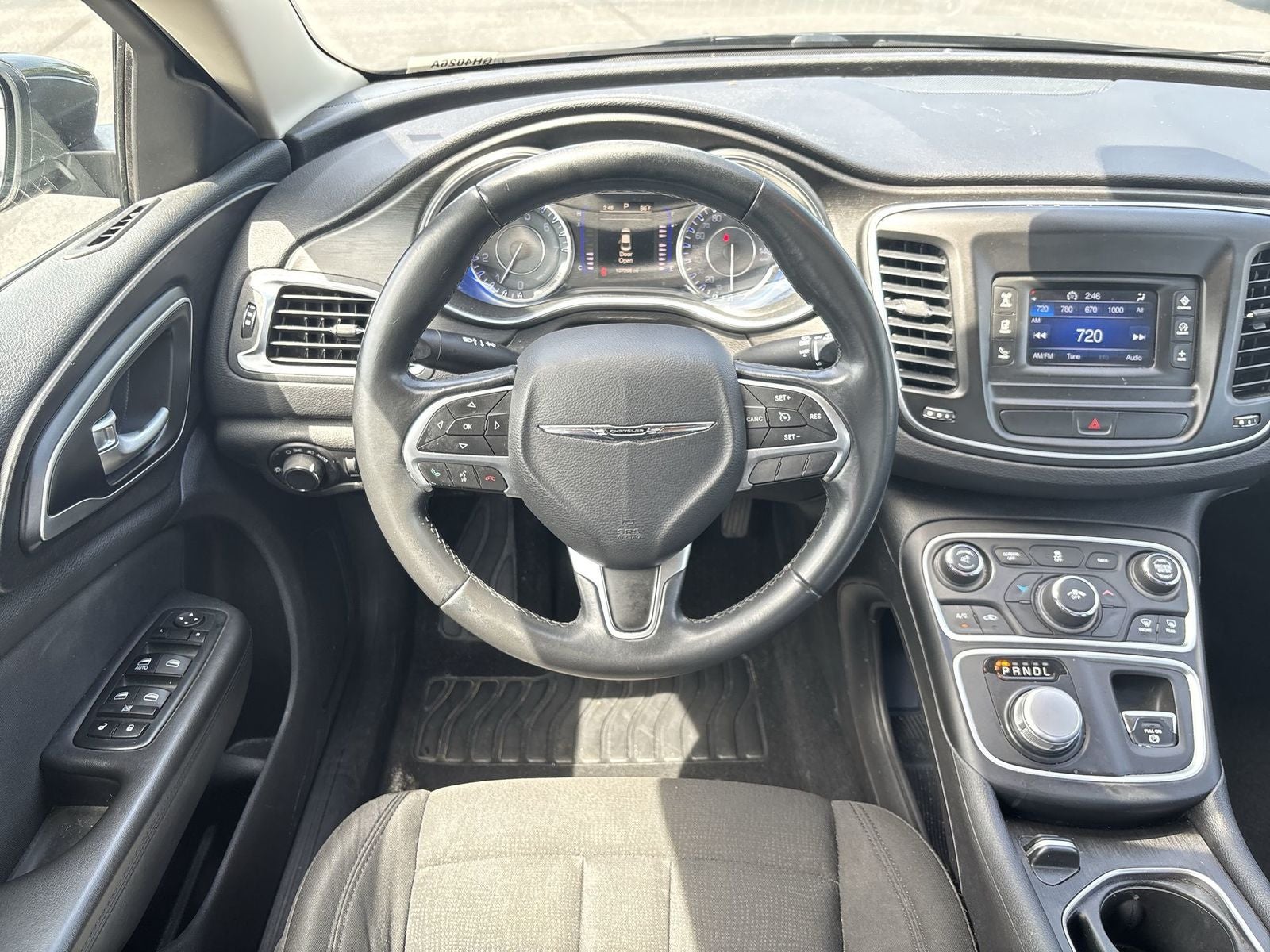 2017 Chrysler 200 LX