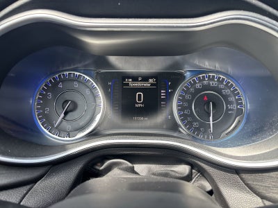 2017 Chrysler 200 LX