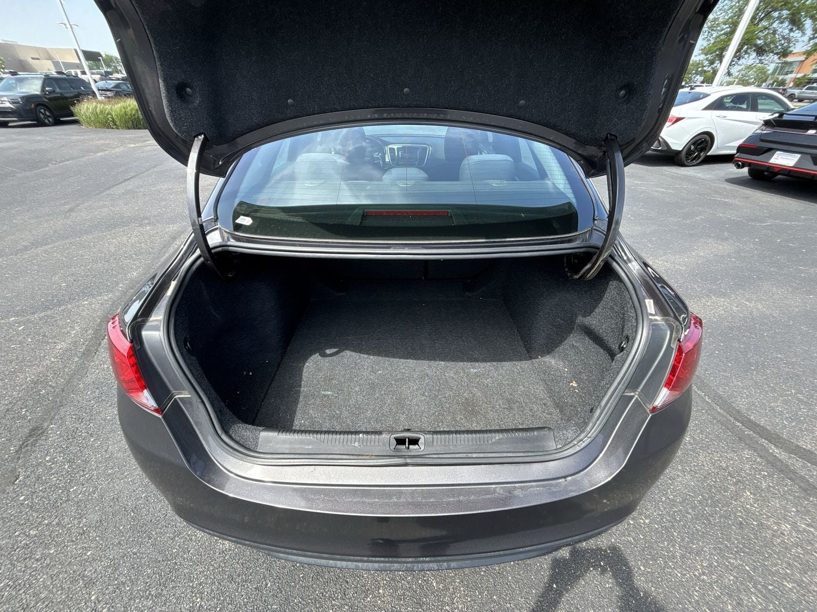 2017 Chrysler 200 LX