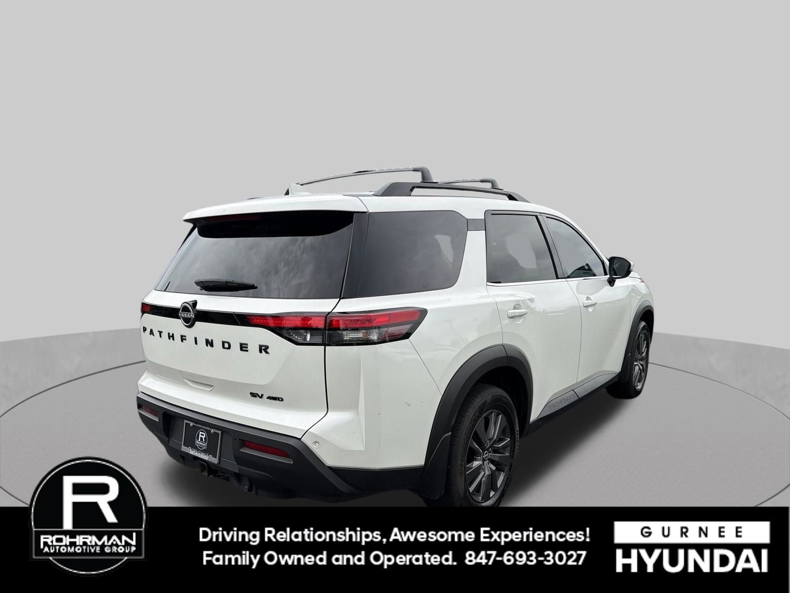 2022 Nissan Pathfinder SV