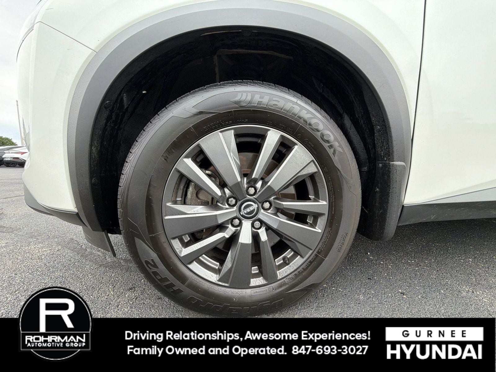 2022 Nissan Pathfinder SV