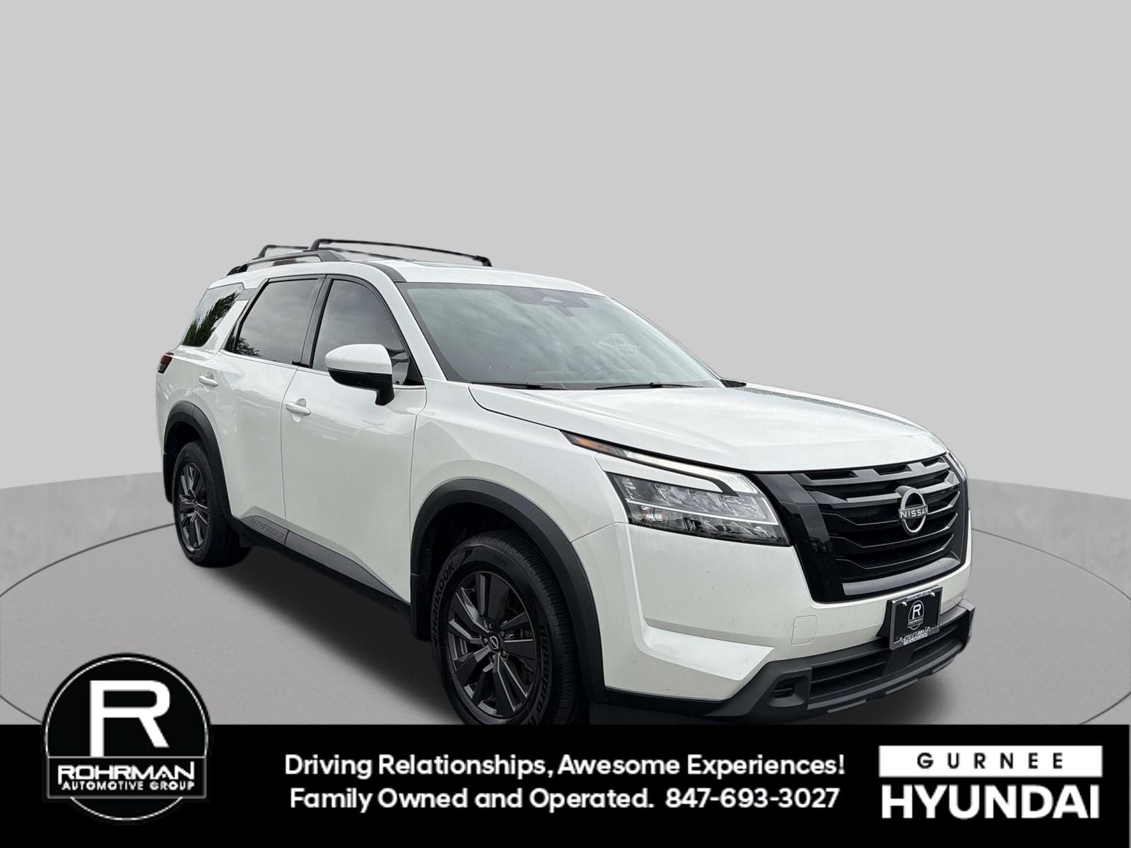 2022 Nissan Pathfinder SV