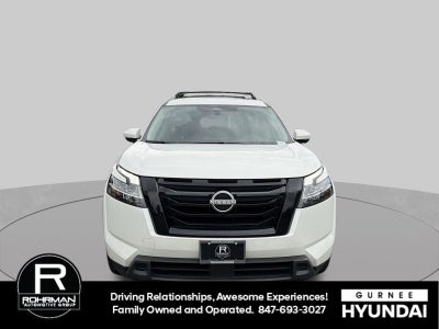 2022 Nissan Pathfinder SV