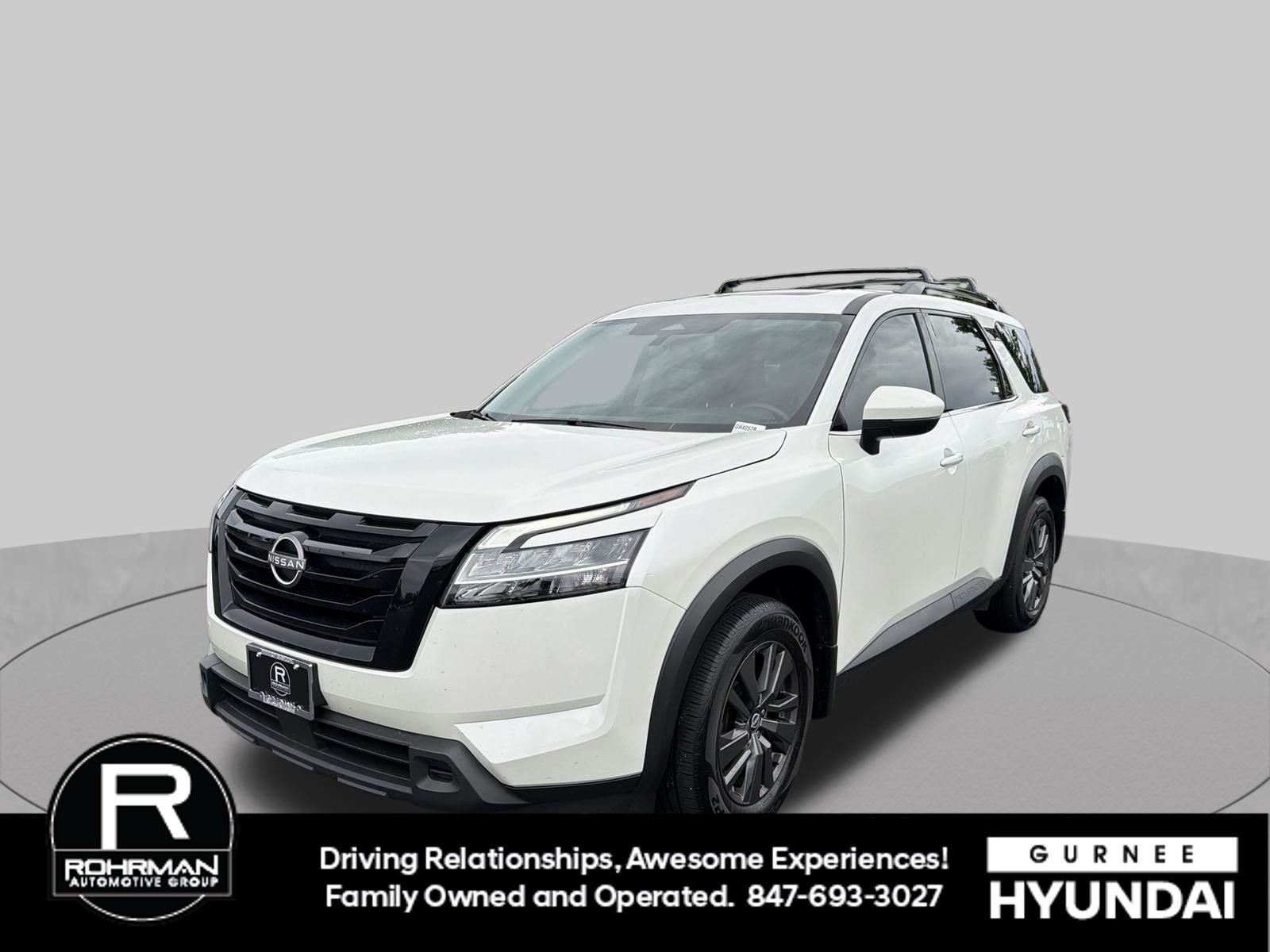 2022 Nissan Pathfinder SV