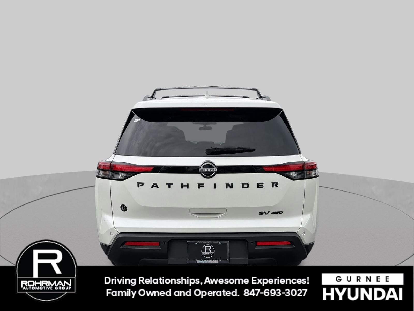 2022 Nissan Pathfinder SV
