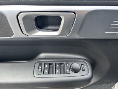 2025 Hyundai Santa Fe SE
