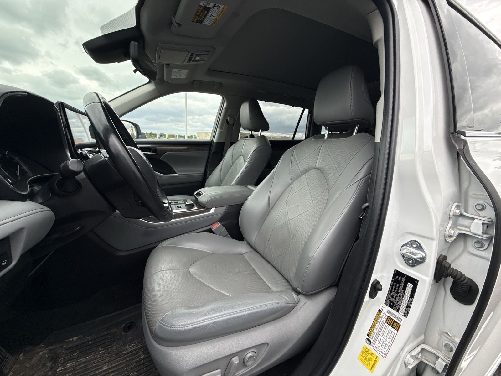 2022 Toyota Highlander Platinum